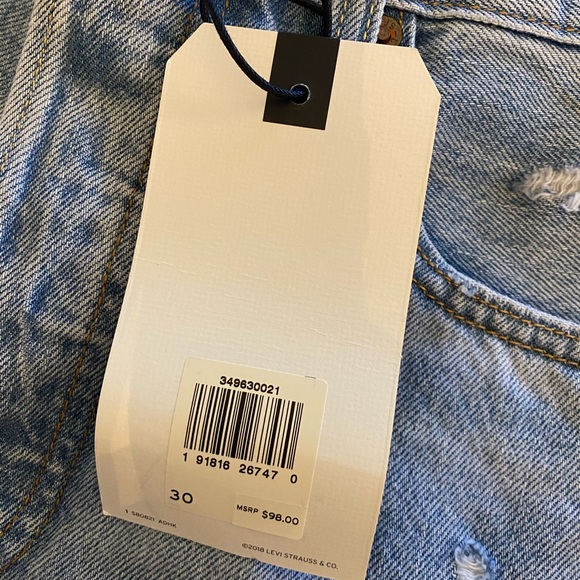 Levi’s deconstructed denim mini skirt NWT 30 - Picture 2 of 9